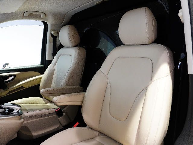 Mercedes Benz V-CLASS 2017-01 3936-20