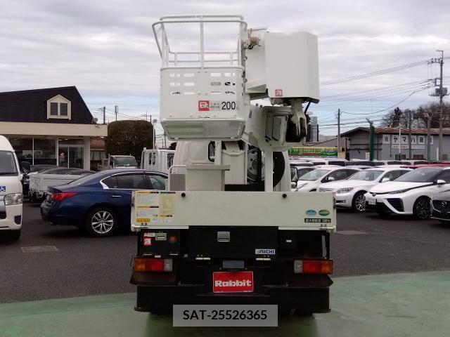 Hino DUTRO 2015-08 267780-8