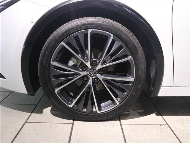 Toyota PRIUS 2023-07 192092-15