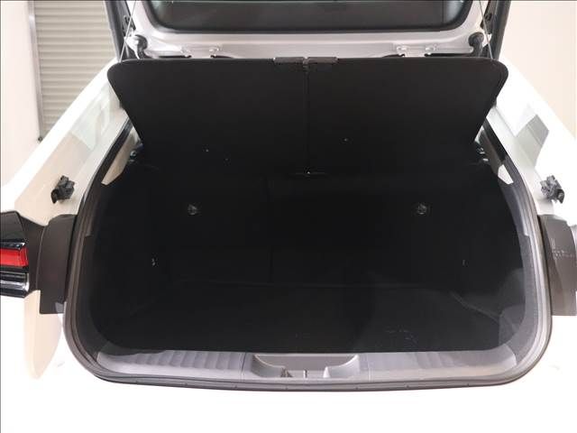 Toyota PRIUS 2023-07 192092-18