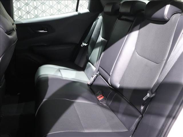 Toyota PRIUS 2023-07 192092-12