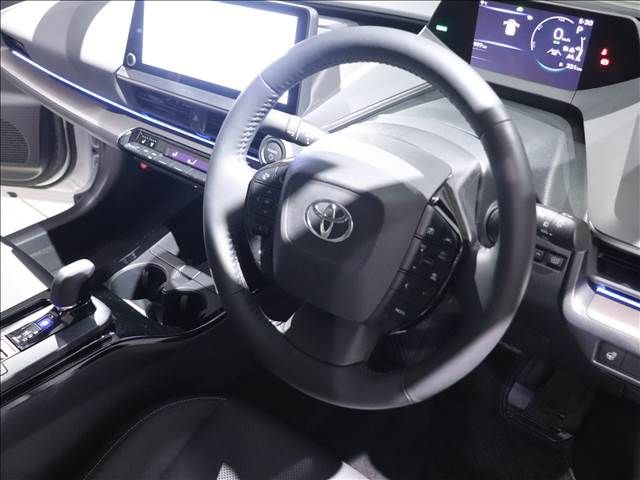 Toyota PRIUS 2023-07 192092-8