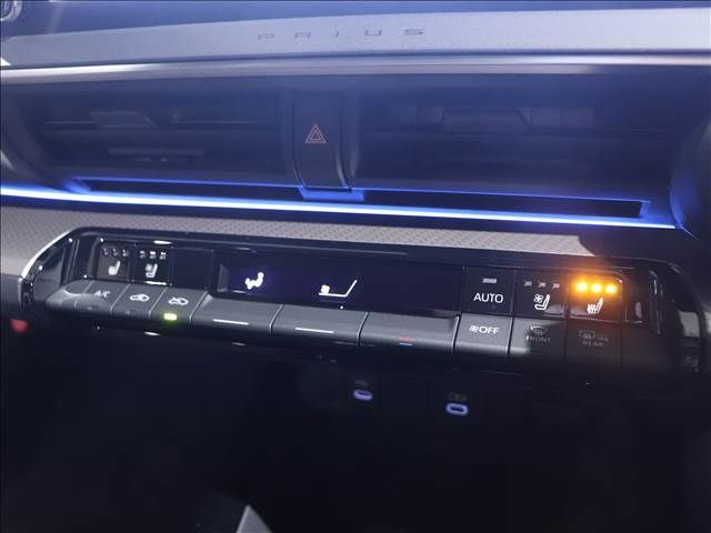 Toyota PRIUS 2023-07 192092-4