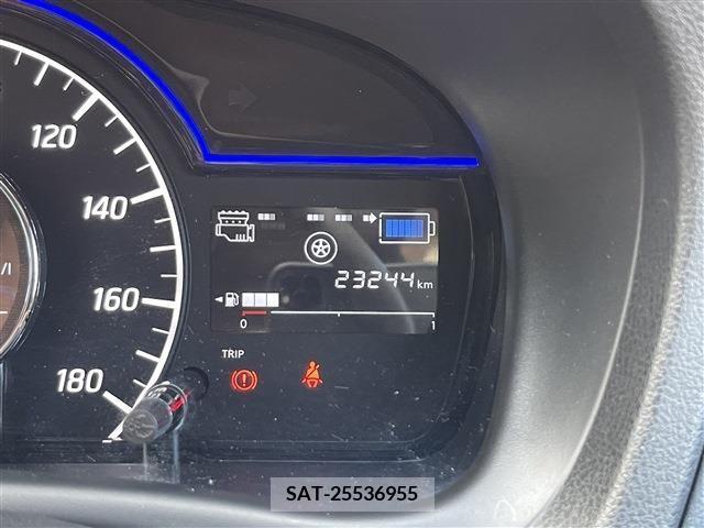 Nissan NOTE 2017-03 211840-11