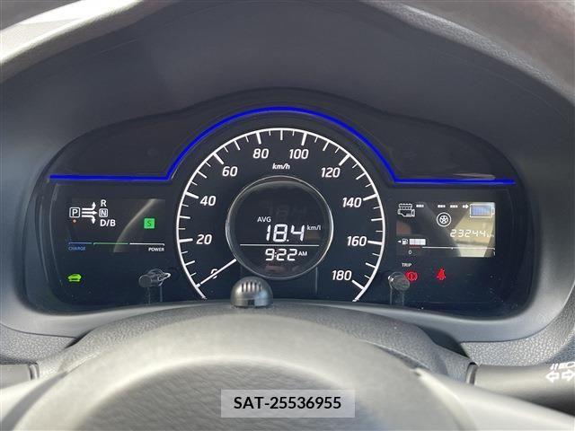 Nissan NOTE 2017-03 211840-10
