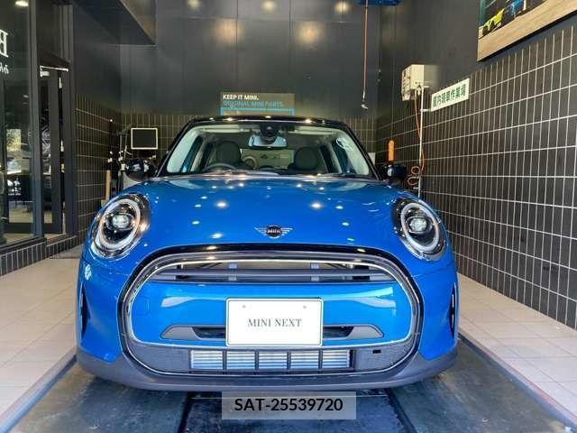 Bmw MINI 2023-01 214323-1