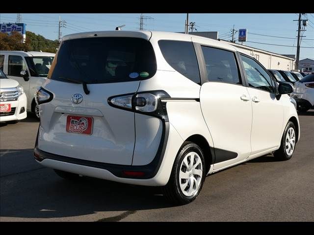 Toyota SIENTA 2018-04 13317-16