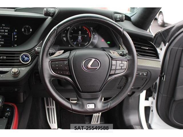 Lexus LS 2017-11 354371-14