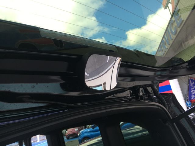 Honda N BOX CUSTOM 2023-10 27055-16