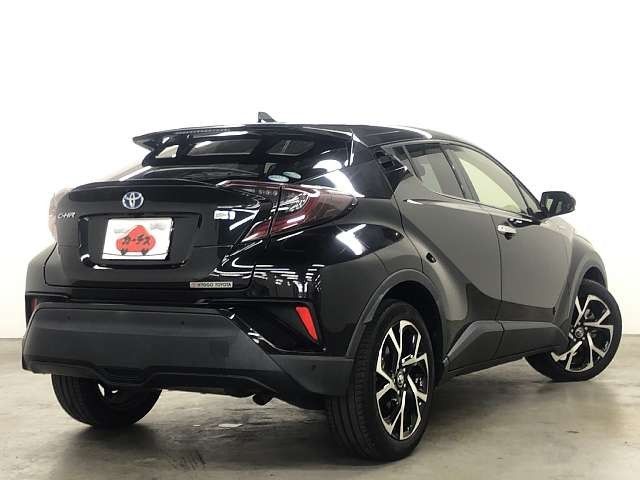 Toyota C-HR 2017-11 5369-2