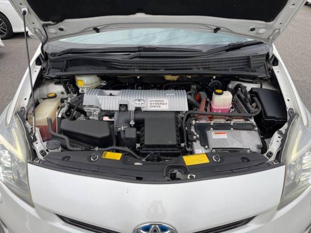 Toyota PRIUS 2012-03 185118-18