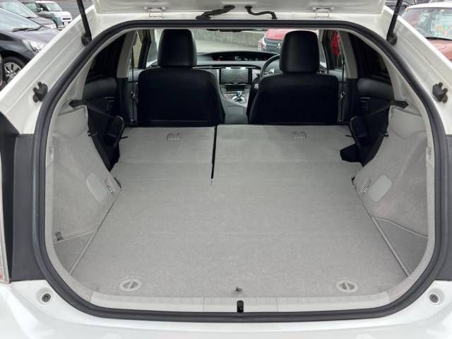 Toyota PRIUS 2012-03 185118-10