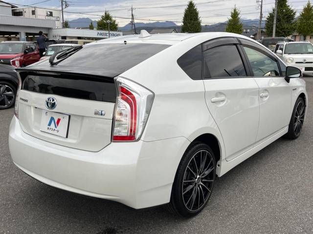 Toyota PRIUS 2012-03 185118-17