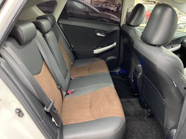 Toyota PRIUS 2012-03 185118-9
