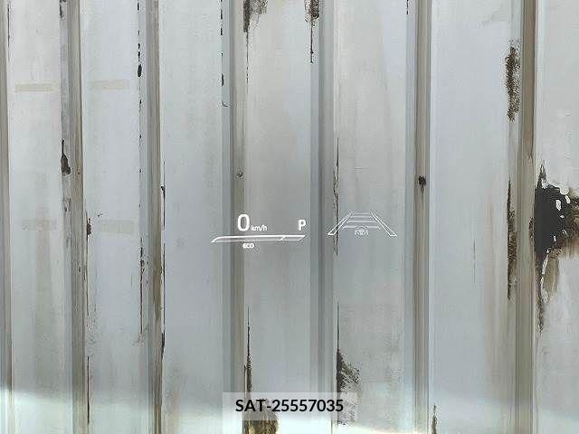 Toyota VOXY 2022-09 332977-6