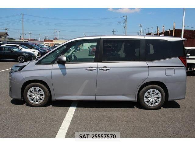 Toyota NOAH 2023-09 313571-8
