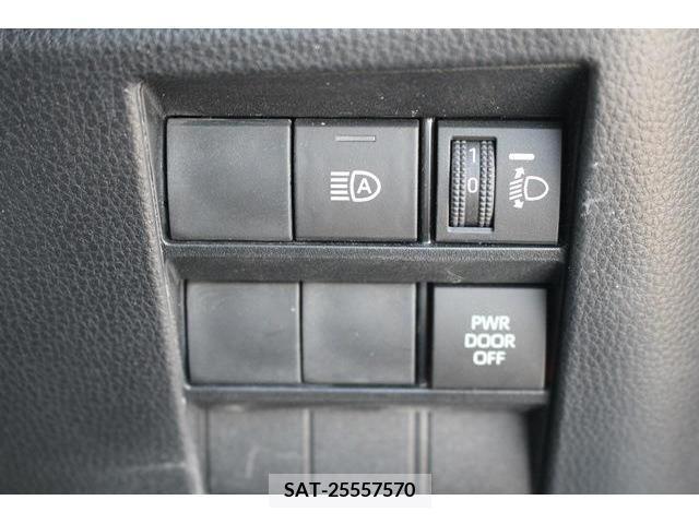 Toyota NOAH 2023-09 313571-5