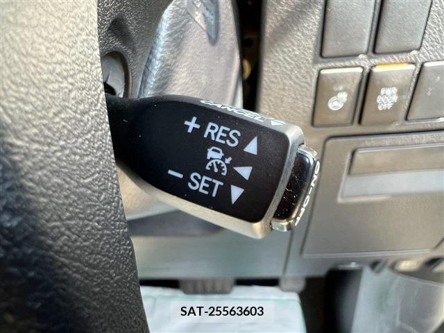 Toyota VELLFIRE 2015-07 202669-15