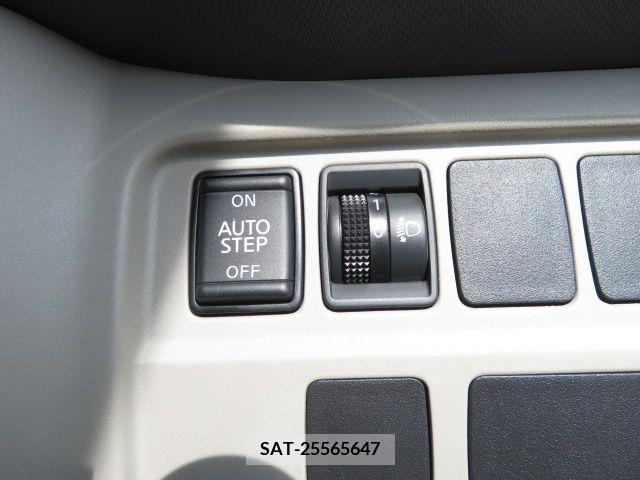 Nissan SERENA 2019-03 324863-12