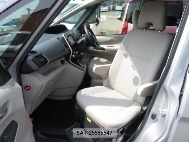 Nissan SERENA 2019-03 324863-8