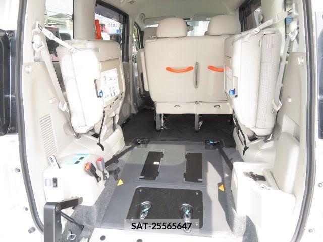 Nissan SERENA 2019-03 324863-2