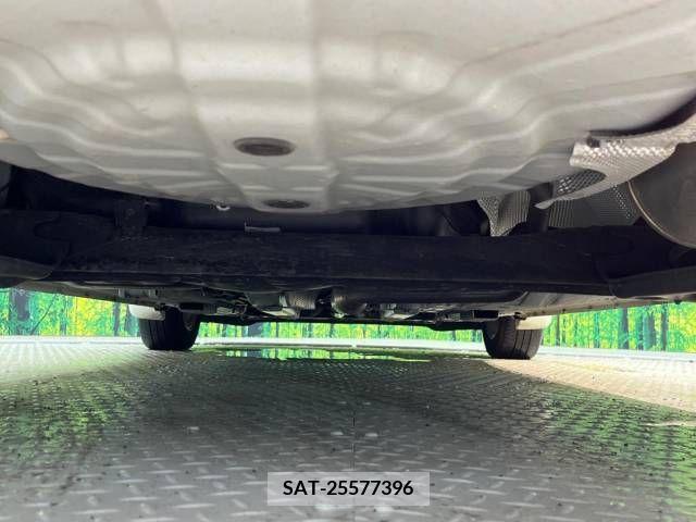 Nissan NOTE 2019-06 344621-18