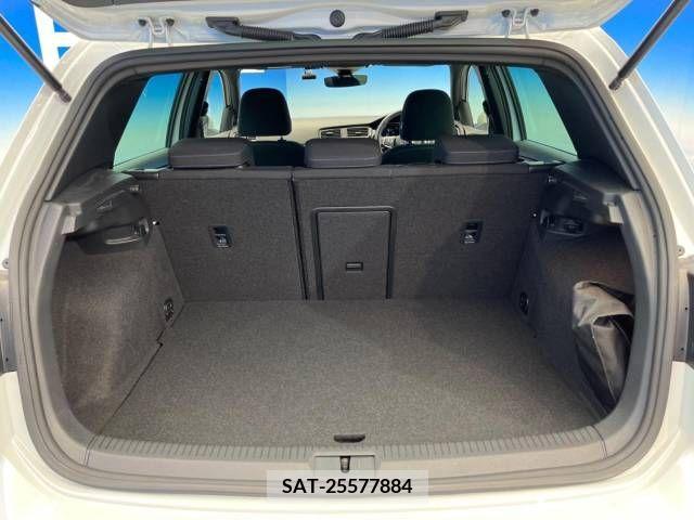 VolksWagen GOLF 2018-05 250785-11