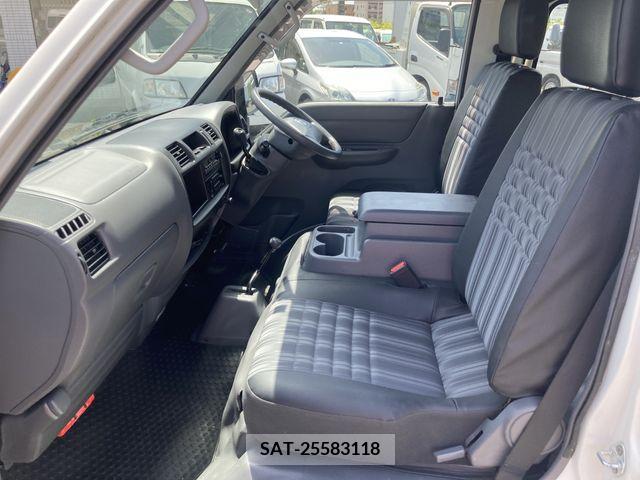 Mazda BONGO VAN 2020-05 294353-6