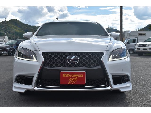 Lexus LS 2014-01 24025-3