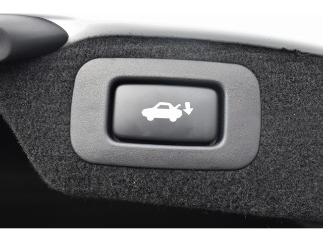 Lexus LS 2014-01 24025-19