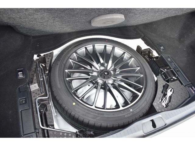 Lexus LS 2014-01 24025-18