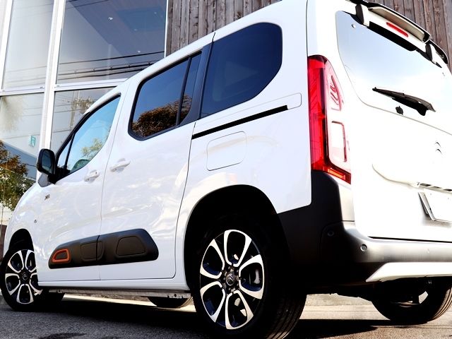 Citroen BERLINGO 2022-09 1511-10