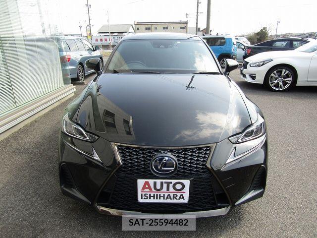 Lexus IS 2020-03 219693-3