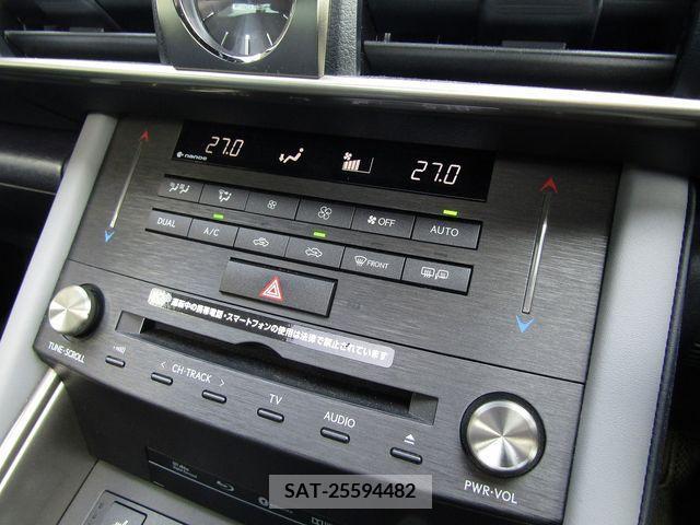 Lexus IS 2020-03 219693-17
