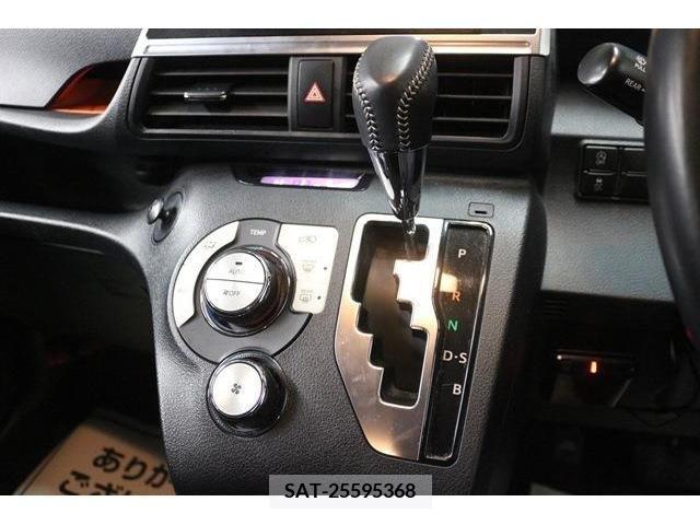 Toyota SIENTA 2018-08 368216-3