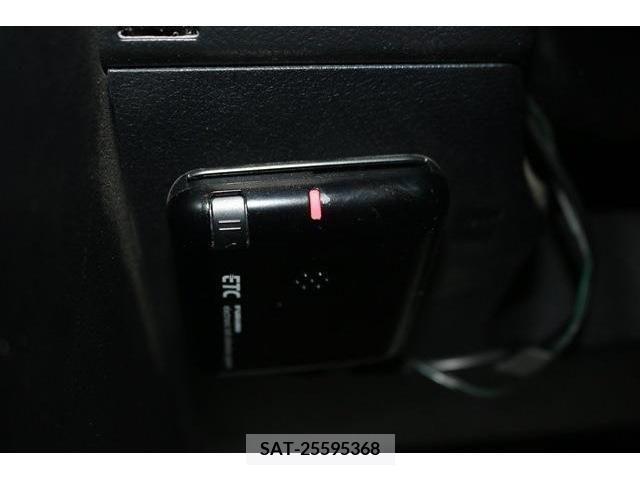 Toyota SIENTA 2018-08 368216-4