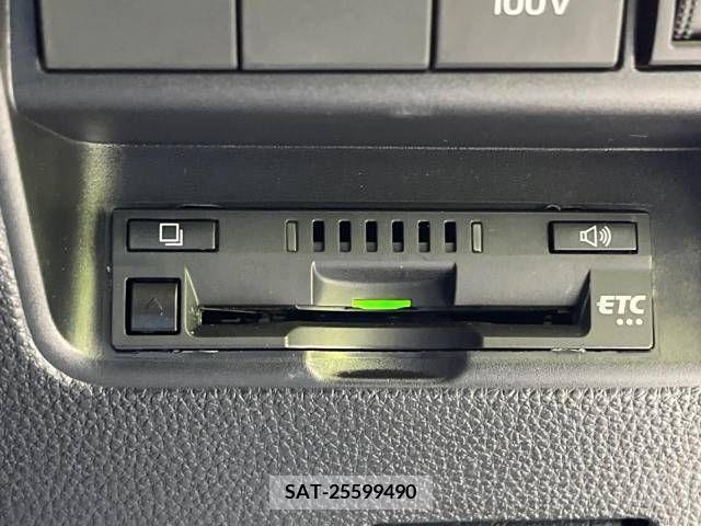 Toyota AQUA 2023-06 356126-6