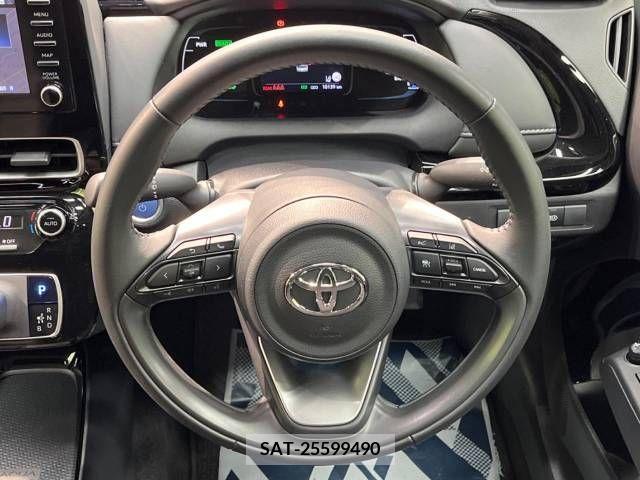 Toyota AQUA 2023-06 356126-11