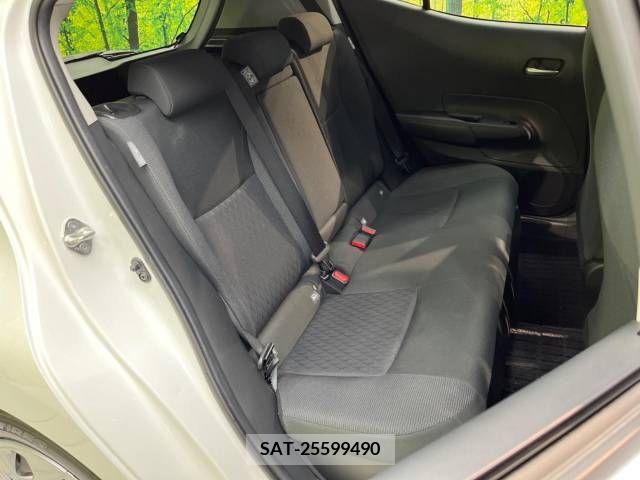 Toyota AQUA 2023-06 356126-9