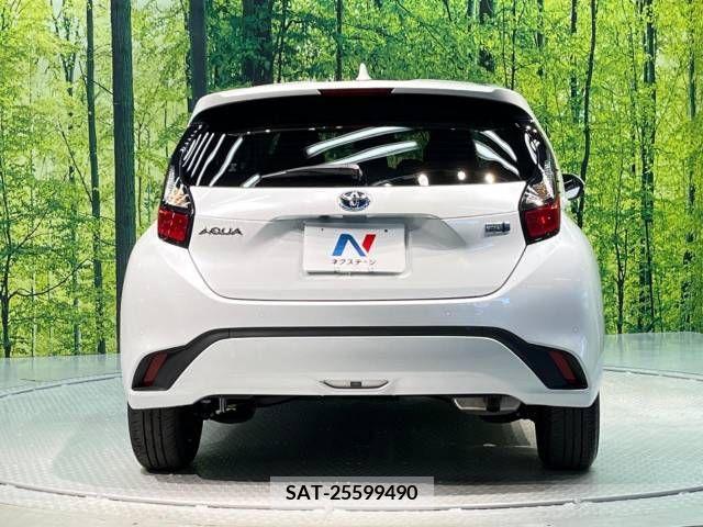 Toyota AQUA 2023-06 356126-15
