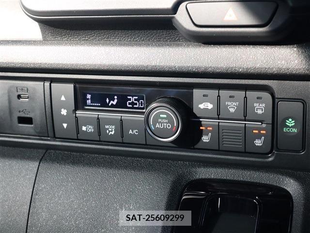 Honda N BOX CUSTOM 2023-11 207077-11