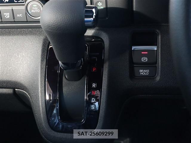 Honda N BOX CUSTOM 2023-11 207077-12