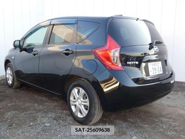 Nissan NOTE 2013-11 253192-3