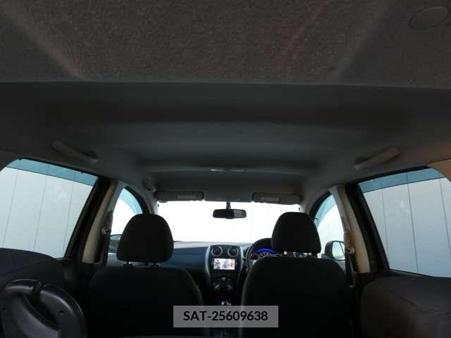 Nissan NOTE 2013-11 253192-8