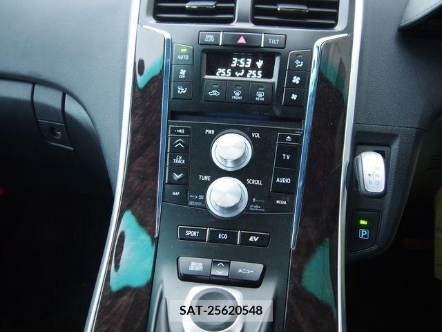 Toyota SAI 2017-05 204431-10