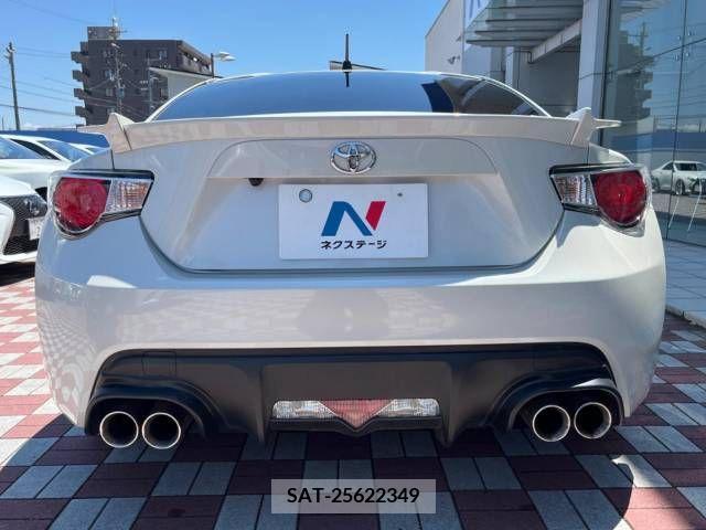 Toyota 86 2013-04 321159-15