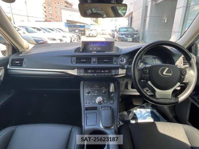 Lexus CT 2017-10 362722-1
