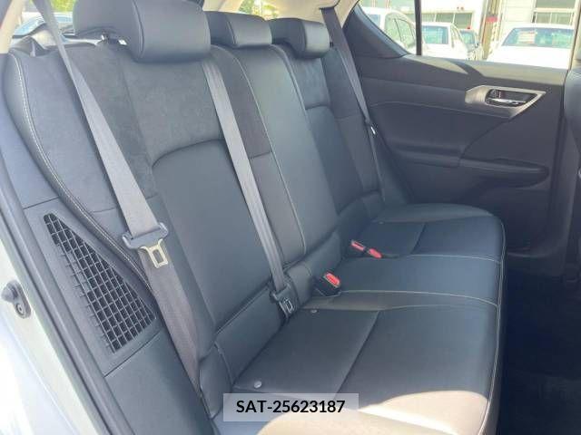 Lexus CT 2017-10 362722-11