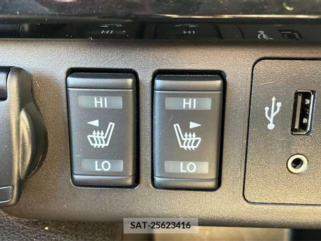 Nissan LEAF 2019-12 374428-1