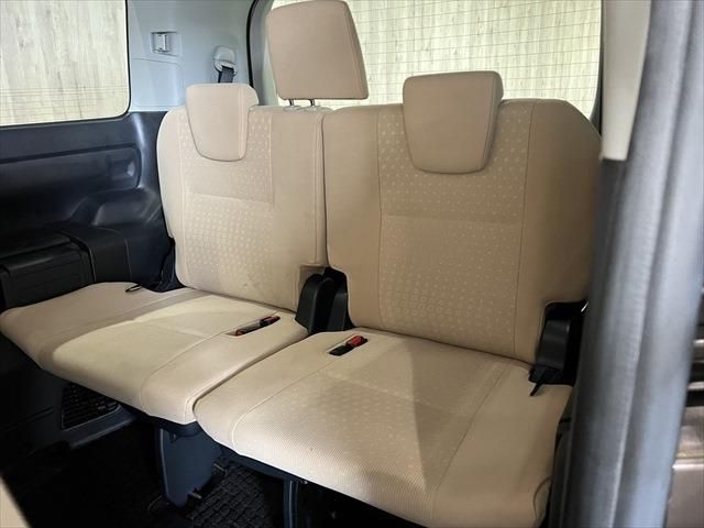 Toyota NOAH HYBRID 2014-03 12801-24